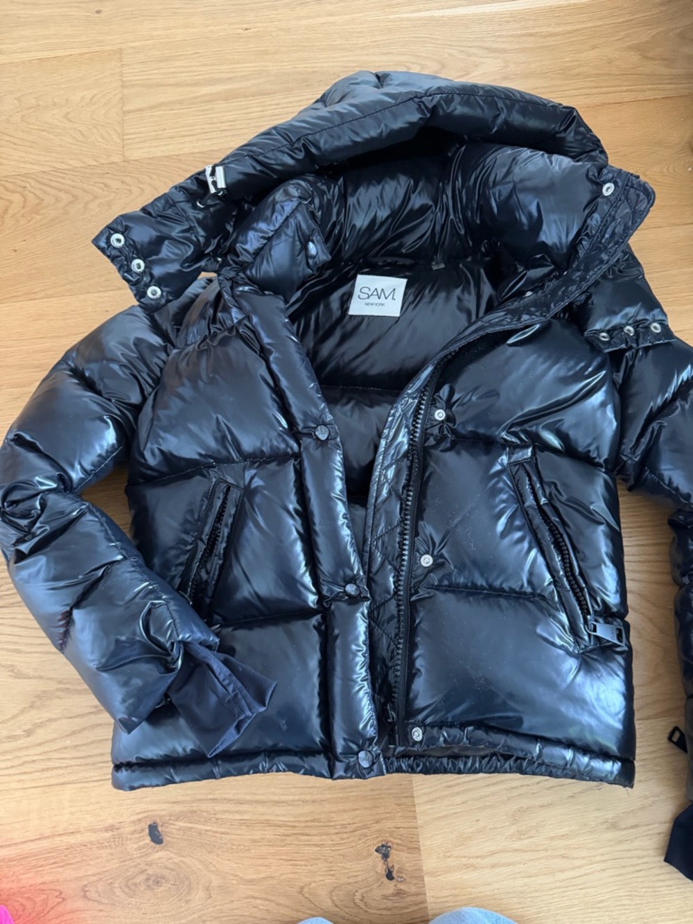 SAM Black Glossy Quilted Puffer Jacket